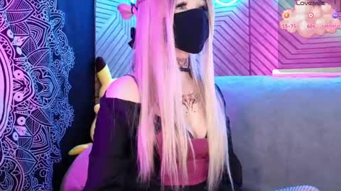 Snapshot of pika_pikaa chatting on April 2026 01:16:02 AM Sonya online show from April 2026 01:16:02 AM