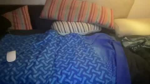 Pikafounes online show from July 2026 09:33:01 PM