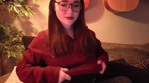 Snapshot of pillogoddess chatting on March 2026 10:33:02 AM PilloGoddess online show from March 2026 10:33:02 AM