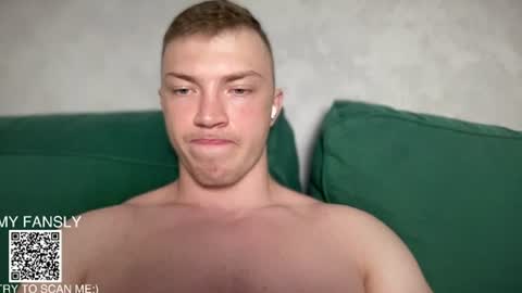 Snapshot of pimple_gang chatting on June 2026 10:03:01 PM Sasha online show from June 2026 10:03:01 PM