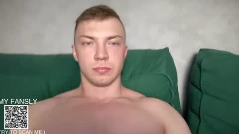 Snapshot of pimple_gang chatting on June 2026 09:32:02 PM Sasha online show from June 2026 09:32:02 PM