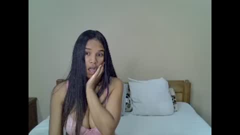 pinahotty online show from February 2026 08:27:02 PM