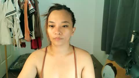 Snapshot of pinay_beauty14 chatting on April 2026 07:58:02 PM pinay beauty14 online show from April 2026 07:58:02 PM