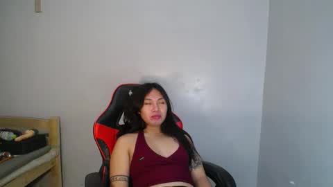 Jen online show from November 2025 09:02:02 PM