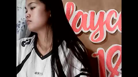 Snapshot of pinay_just18th chatting on January 2026 09:18:02 PM pinay_just18th online show from January 2026 09:18:02 PM