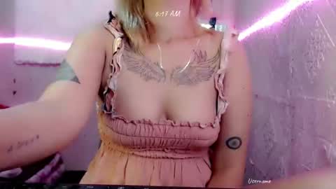 Snapshot of pinay_romancee chatting on March 2026 10:19:02 AM pinay_romancee online show from March 2026 10:19:02 AM