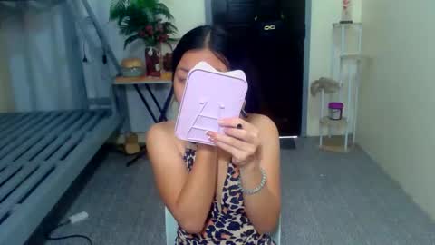 Snapshot of pinay_rosee chatting on May 2026 08:21:01 AM pinay_rosee online show from May 2026 08:21:01 AM