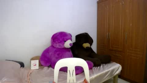 Snapshot of pinay_shawnx chatting on March 2026 02:06:02 AM pinay_shawnx online show from March 2026 02:06:02 AM