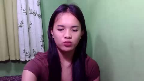pinaymorena_rhowe online show from December 2024 02:35:02 PM