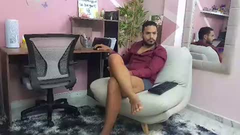 pineappleflipped online show from July 2026 02:53:02 AM