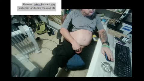 Snapshot of pini_z chatting on December 2024 03:01:01 PM pini_z online show from December 2024 03:01:01 PM