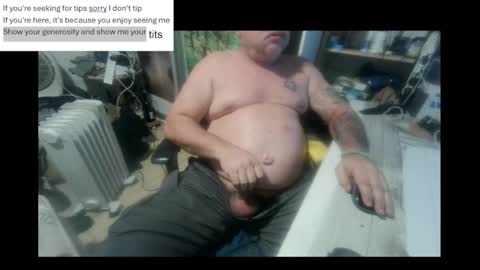 Snapshot of pini_z chatting on January 2025 06:52:01 PM pini_z online show from January 2025 06:52:01 PM