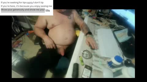 Snapshot of pini_z chatting on January 2025 08:47:01 PM pini_z online show from January 2025 08:47:01 PM