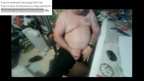 Snapshot of pini_z chatting on February 2025 08:57:01 PM pini_z online show from February 2025 08:57:01 PM