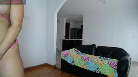 tiffany online show from November 2025 09:48:02 PM