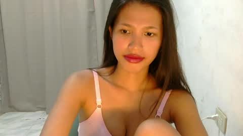 pink_bubbles011 online show from May 2026 05:05:02 AM