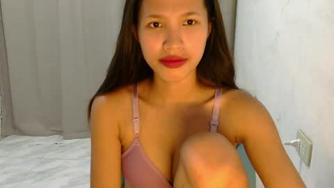 pink_bubbles011 online show from May 2026 06:31:02 AM