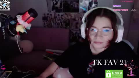 Snapshot of pink_girl0n chatting on July 2026 06:52:01 AM Kitty online show from July 2026 06:52:01 AM