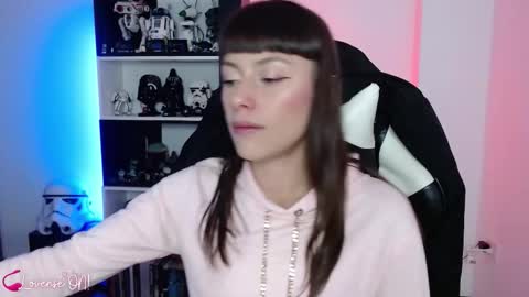 Emily online show from December 2025 11:19:01 AM