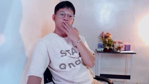 Snapshot of pinkcock_froi chatting on January 2025 07:43:02 AM froi online show from January 2025 07:43:02 AM