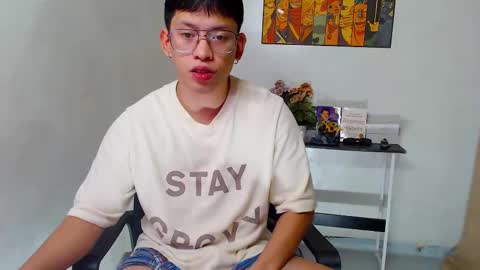 Snapshot of pinkcock_froi chatting on February 2025 10:43:02 AM froi online show from February 2025 10:43:02 AM