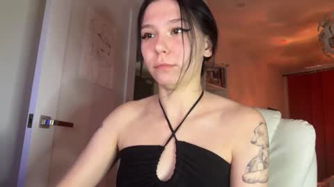 pinkdollylovv online show from October 2025 09:37:01 PM