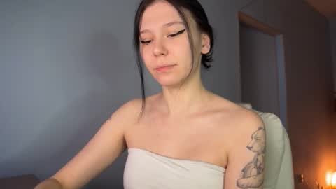 pinkdollylovv online show from February 2026 04:11:02 PM