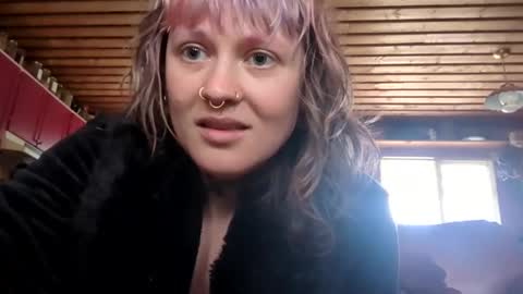 Snapshot of pinkfaeriegarden chatting on April 2026 06:38:01 PM pinkfaeriegarden online show from April 2026 06:38:01 PM