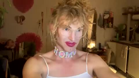 pinkfag online show from September 2025 07:03:01 PM