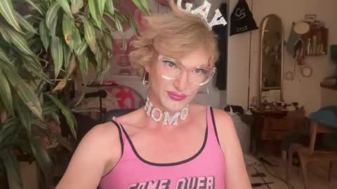 Snapshot of pinkfag chatting on July 2026 03:07:01 PM pinkfag online show from July 2026 03:07:01 PM