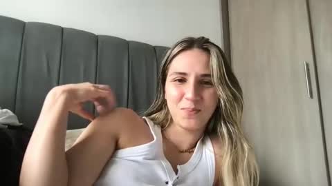 Pinkilola online show from March 2026 08:35:02 PM