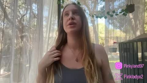 pinkladyx2 online show from May 2026 09:59:01 AM