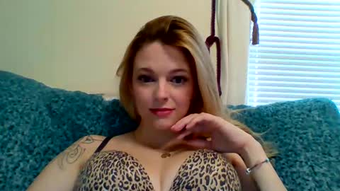 Snapshot of pinkpanther1914 chatting on October 2025 05:58:02 PM pinkpanther1914 online show from October 2025 05:58:02 PM