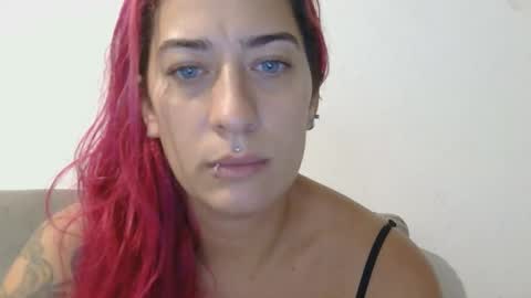 Snapshot of pinkpearlporn chatting on April 2026 09:24:01 PM Pink Pearl online show from April 2026 09:24:01 PM
