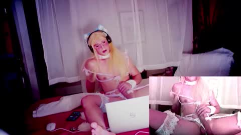 pinkpillbambi online show from January 2026 04:15:01 AM