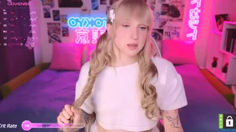 pinkvenom_ online show from February 2025 07:52:01 PM