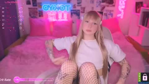 pinkvenom_ online show from February 2025 06:20:01 PM