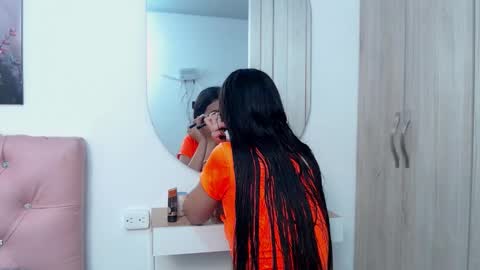 pinky_f00x online show from December 2025 07:21:01 PM