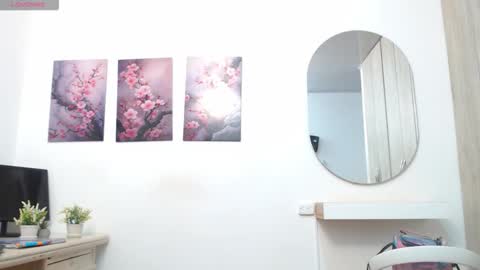 pinky_f00x online show from March 2026 07:17:01 PM