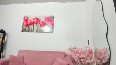pinky_f00x online show from June 2026 07:42:01 PM