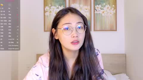 Snapshot of pinkyblooom chatting on March 2026 09:04:01 AM Polly online show from March 2026 09:04:01 AM