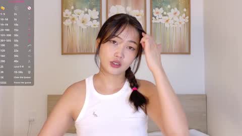 Snapshot of pinkyblooom chatting on April 2026 09:40:02 AM Polly online show from April 2026 09:40:02 AM