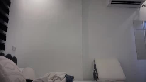 Rose online show from June 2026 01:19:01 AM
