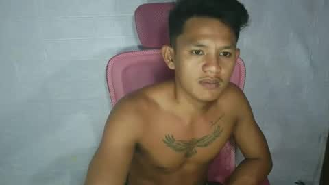 Snapshot of pinoy_palaeutxxx chatting on April 2026 04:07:01 PM roy online show from April 2026 04:07:01 PM