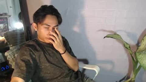 Snapshot of pinoy_palautogxxx chatting on April 2026 03:15:02 PM pinoy_palautogxxx online show from April 2026 03:15:02 PM