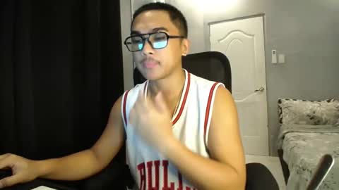 Snapshot of pinoyadriannexxx chatting on October 2025 02:11:01 AM Adrianne online show from October 2025 02:11:01 AM