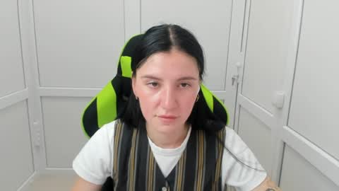 Snapshot of piper_smilee chatting on July 2026 12:11:01 PM Piper online show from July 2026 12:11:01 PM