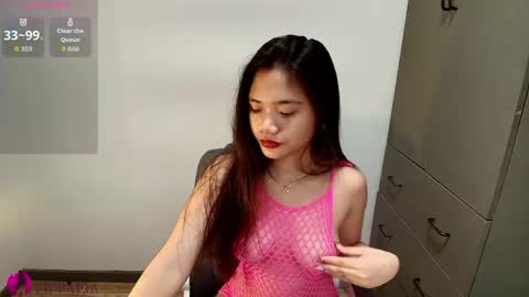 PippaPia online show from May 2026 12:51:02 AM