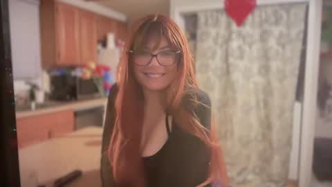 Snapshot of pirdybirdyxo chatting on February 2025 12:06:01 AM pirdybirdyxo online show from February 2025 12:06:01 AM