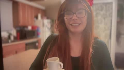 Snapshot of pirdybirdyxo chatting on February 2025 02:34:01 AM pirdybirdyxo online show from February 2025 02:34:01 AM